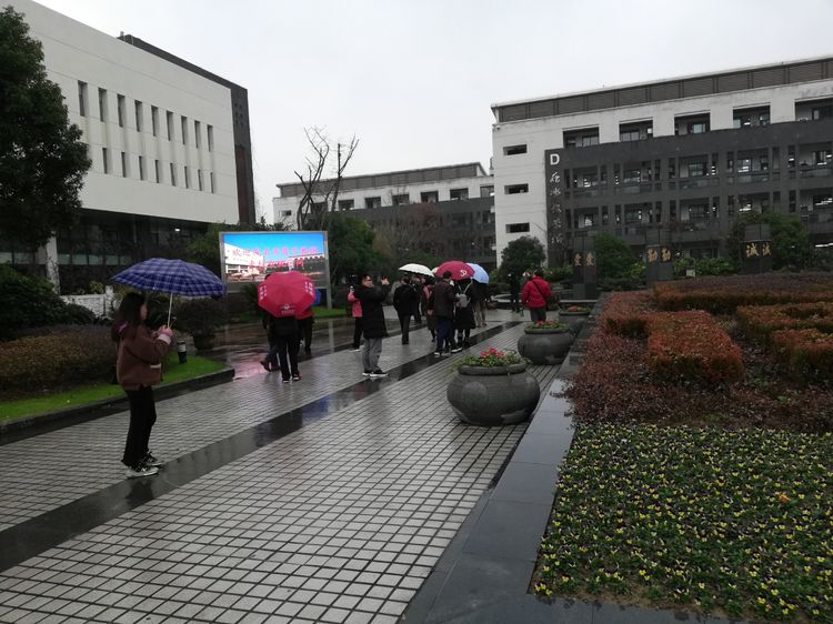 image035.jpg image035.jpg